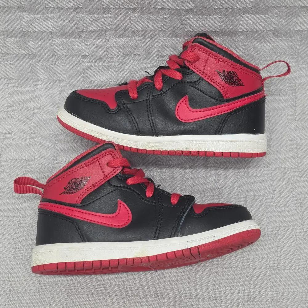 Nike Air Jordan 1 Mid Alternate Bred Child Size 8C DQ8425-060 Red